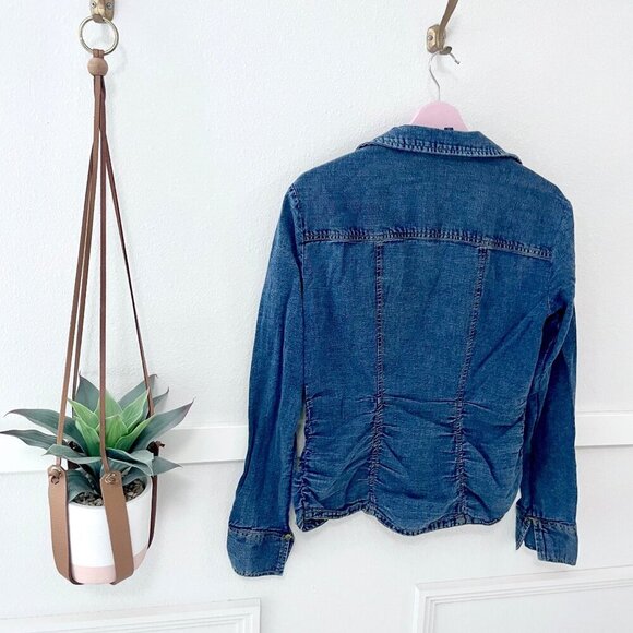 Anthropologie Pilcro Denim Shirred-Waist Ruffle-Neck Blouse Size S Blue - Picture 3 of 7